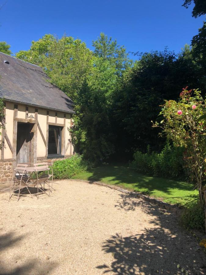 Le Clos Du Mont Jarry Le Val-Saint-Père المظهر الخارجي الصورة